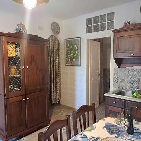 Апартаменты Casa Perciata - Locazione Turistica Монделло Экстерьер фото