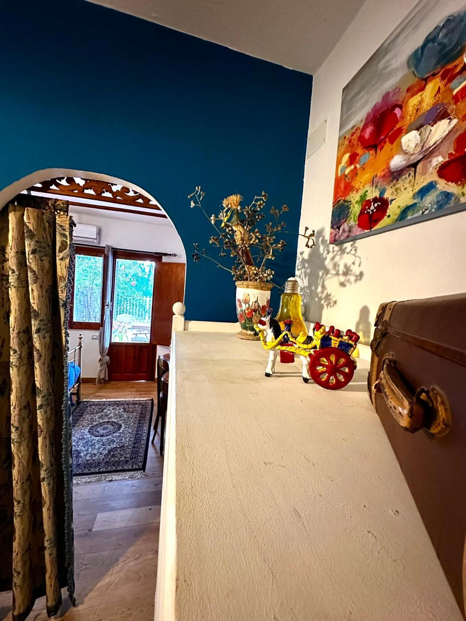 Апартаменты Casa Perciata - Locazione Turistica Монделло Экстерьер фото